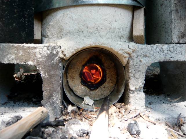 Briquette Burning Stove