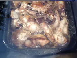 CEDESOL Cocinando pollo con una cocina solar